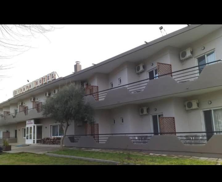 Loutros Hotel Isidora מראה חיצוני תמונה